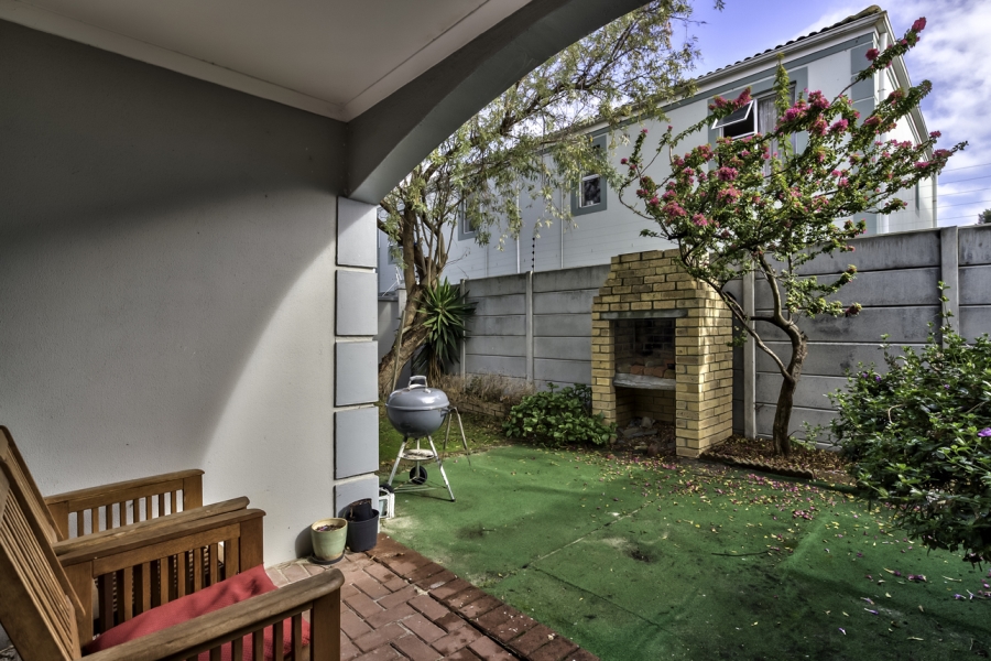 2 Bedroom Property for Sale in Parklands Western Cape
